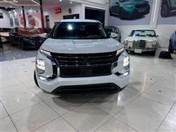 ميتسوبيشي اوتلاندر